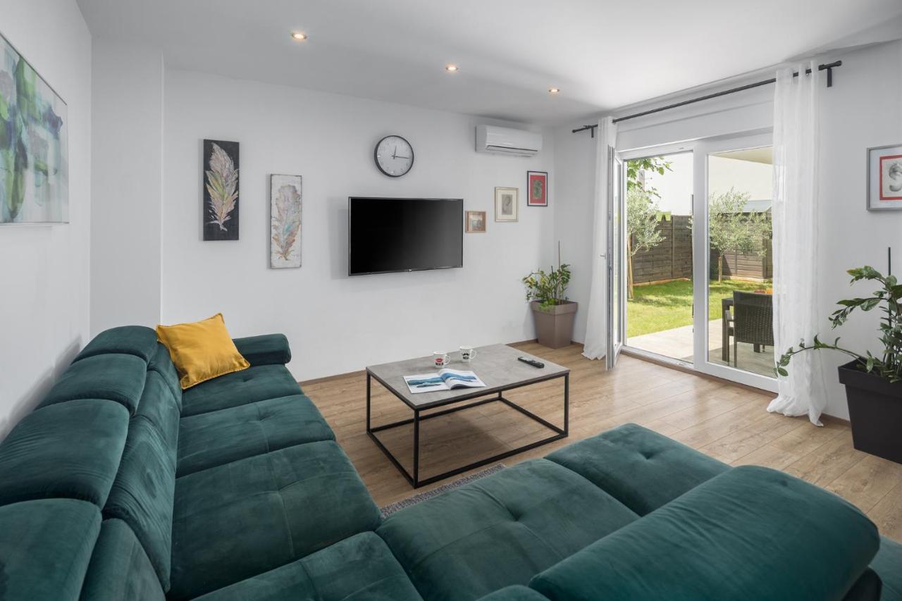 Studio Apartments Villa Valla - Free Bikes Фажана Экстерьер фото